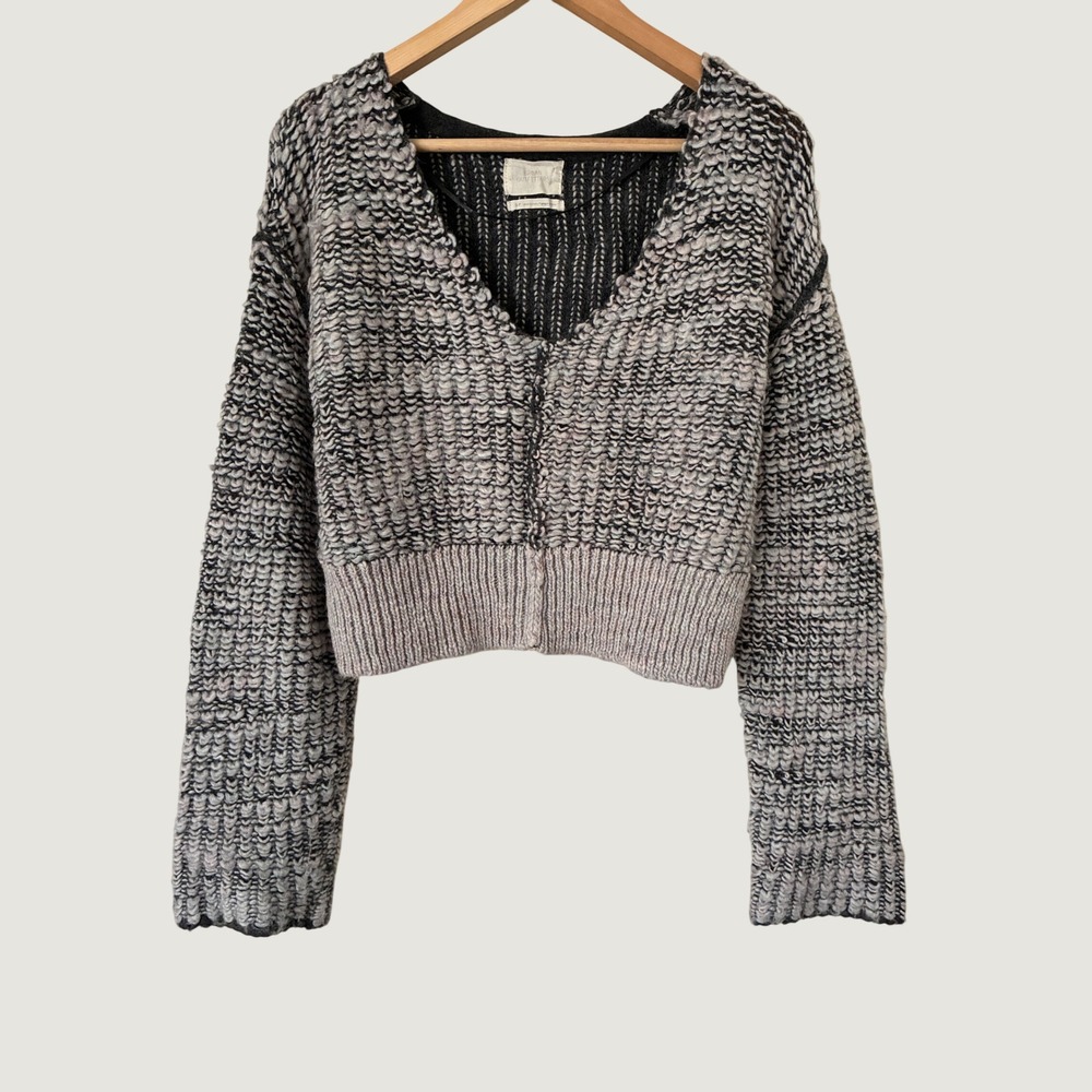 Urban Outfitters Cropped Chunky Knit V-Neck Sweater Grey Black Wool Alpaca Small